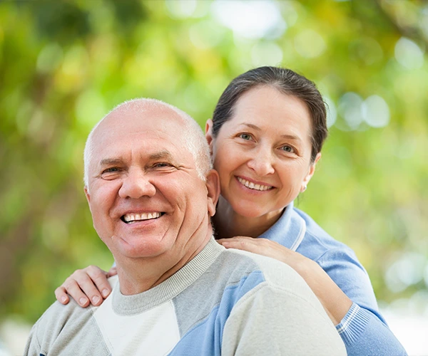 portrait-mature-couple-autumn-park